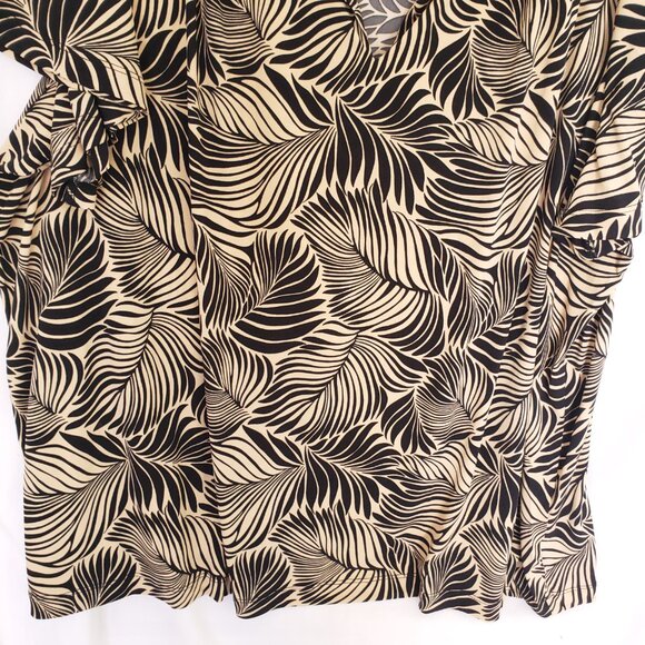 Lane Bryant Beige n Black Plant Pattern Stretchy V Neck Blouse Size 26/28 - Picture 7 of 12